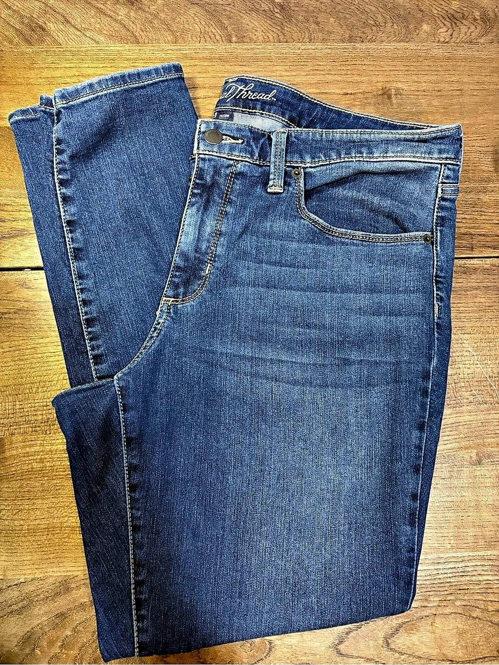 Universal Thread Mid-Rise Skinny Jeans Women's Straight Leg Jeans Blue Size